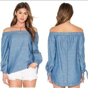 Free People Show Some Shoulder Chambray Blouse EUC Size XS